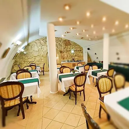 Great Polonia Old Town 公寓式酒店 4*