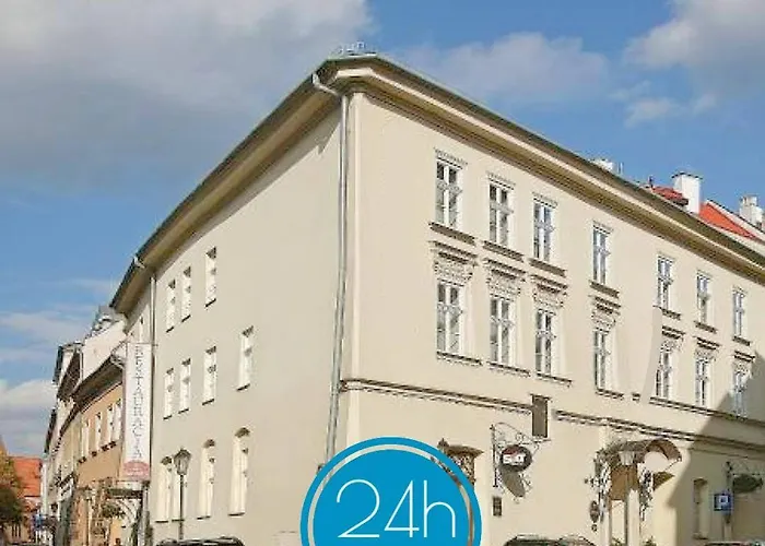 מלון דירות Great Polonia Old Town 4*