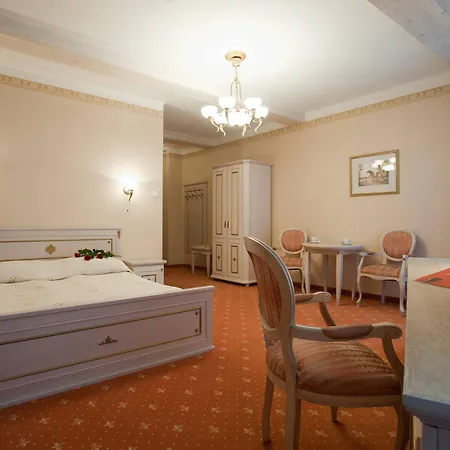 Apartahotel Great Polonia Old Town 4*