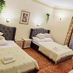 Great Polonia Old Town Lägenhetshotell 4*
